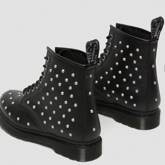 DR. MARTENS 1460 STUD WANAMA BOOTS - Picture 4 of 9